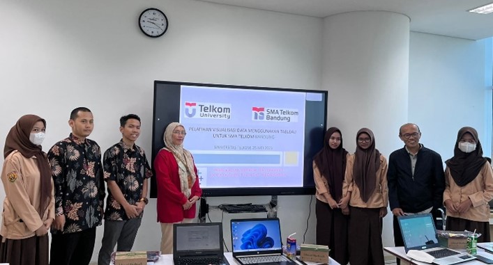 Pelatihan Visualisasi Data Menggunakan Tableau untuk  Siswa SMA Telkom